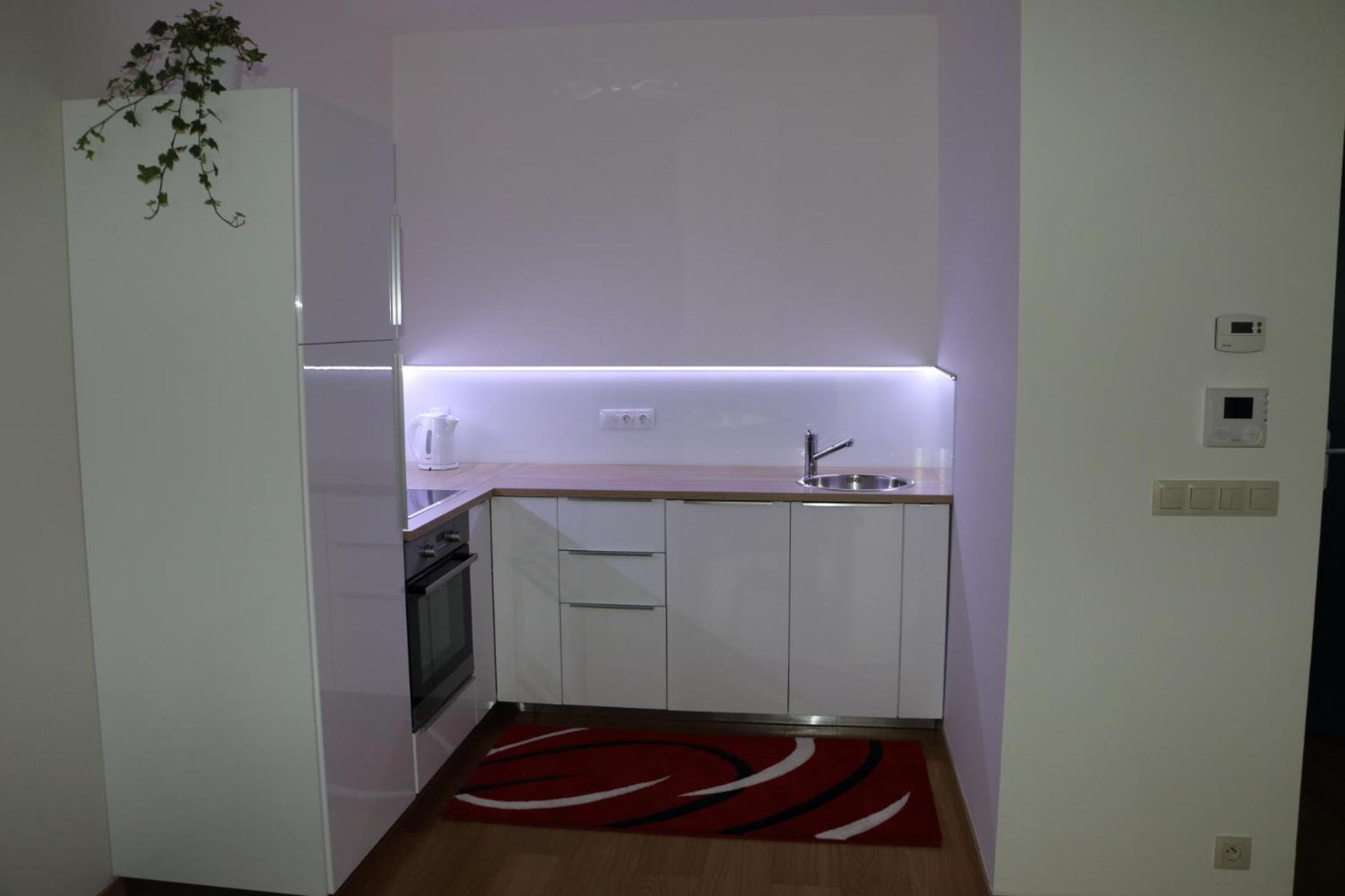 Panorama City Apartment With Free Parking Bratislava Exterior foto