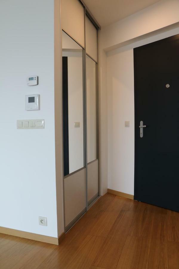 Panorama City Apartment With Free Parking Bratislava Exterior foto